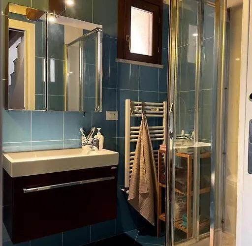 Cozy 2br In The Heart Of *