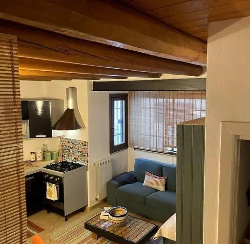 Cozy 2br In The Heart Of *