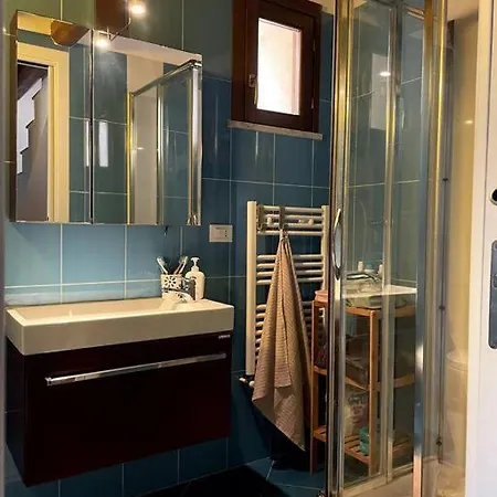 Cozy 2br In The Heart Of *